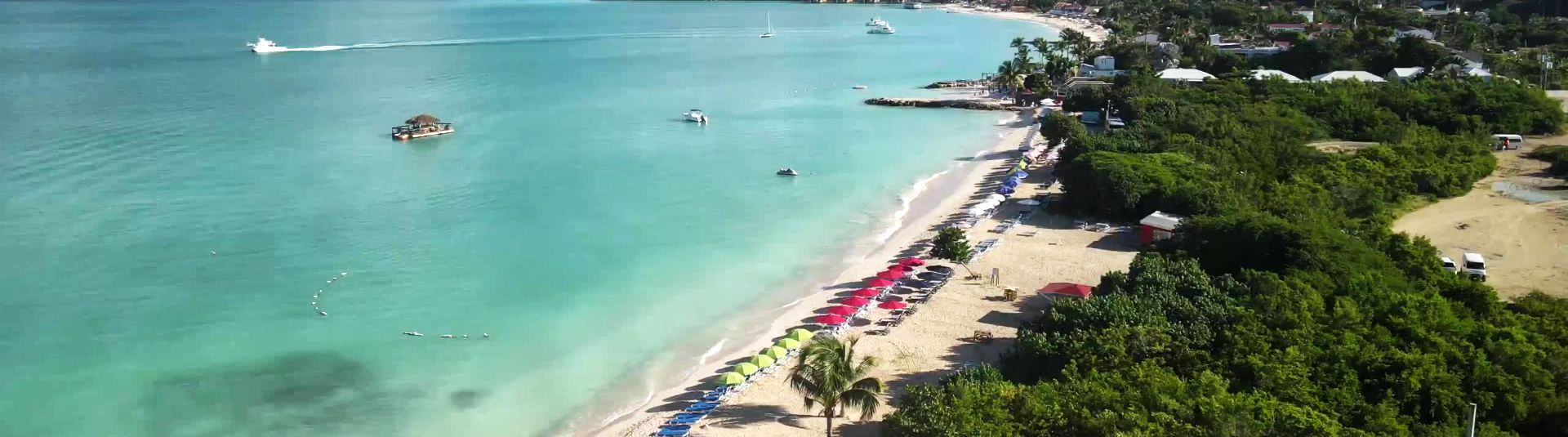 Family friendly beaches in Antigua