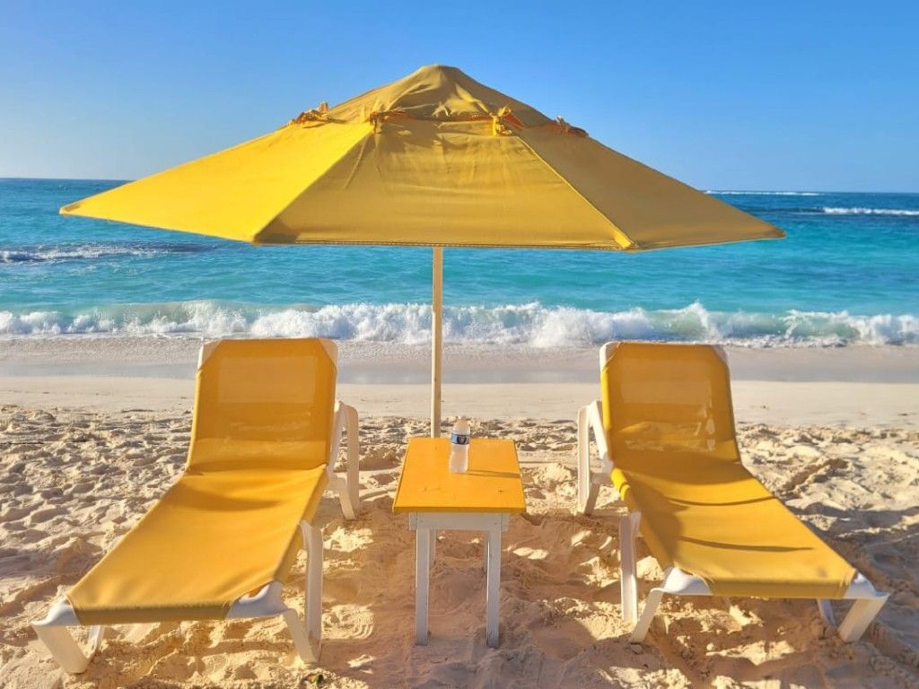 Shoal Bay Beach - Beach Chair (2) and Umbrella rentals