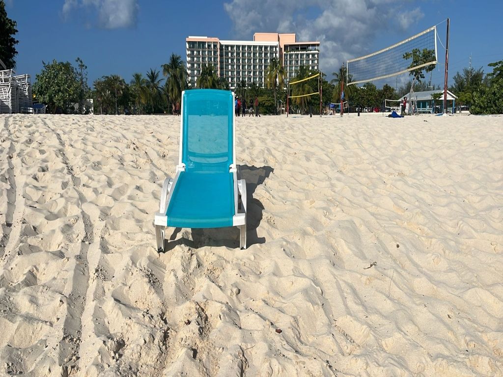 Public Beach - 1 Beach Lounge Chair rentals