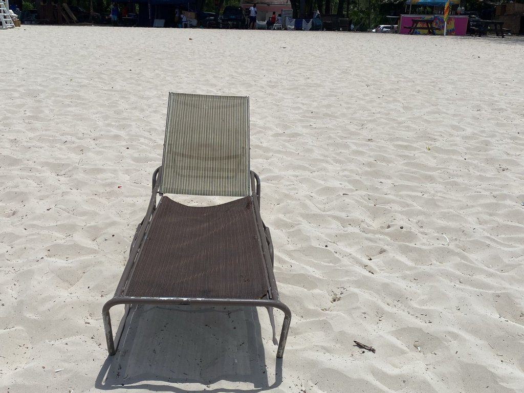 Goodman Bay Beach - Beach Lounge Chair rentals