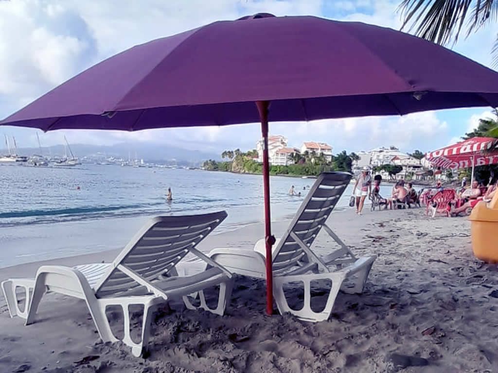 Anse Mitan Beach - 1 Umbrella 2 Beach Chairs rentals
