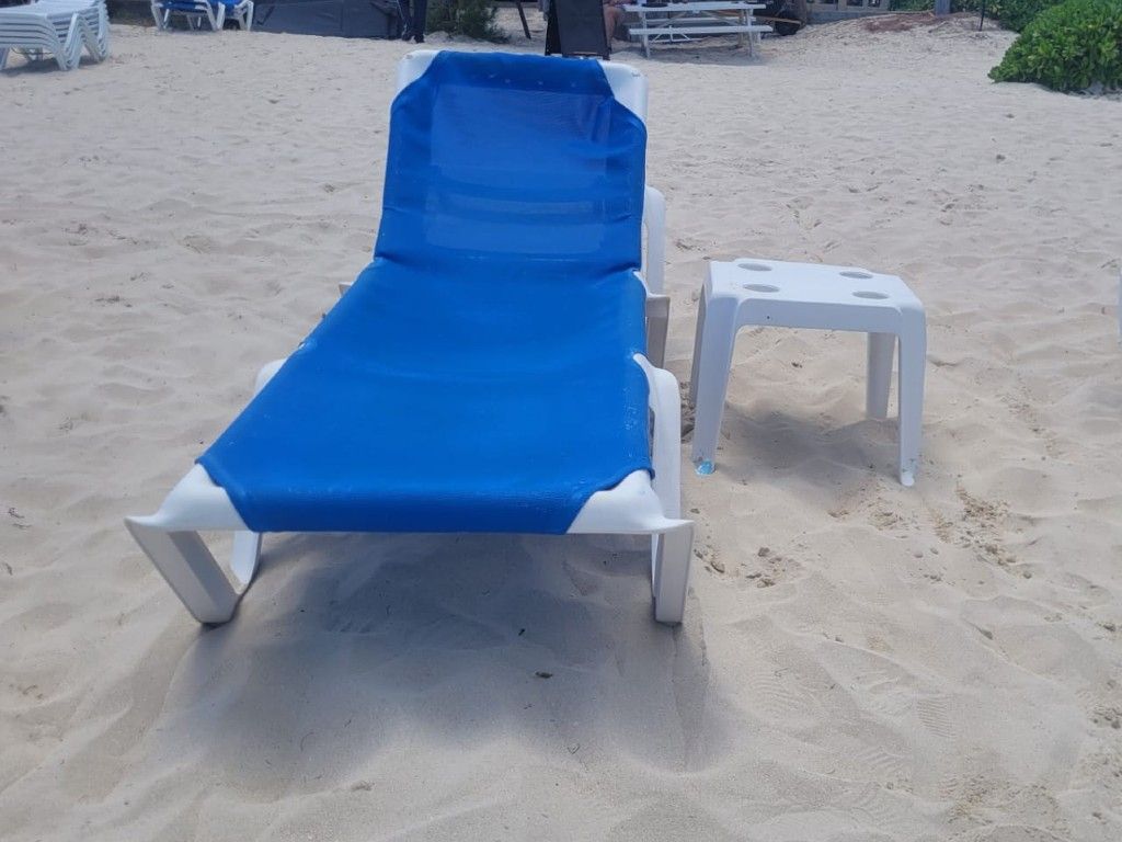 Orient Bay Beach - Beach Chair (1) rentals