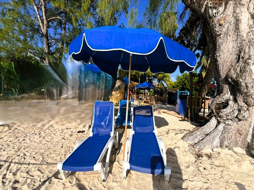 Coral Beach - Beach Chair (2) and Umbrella rentals