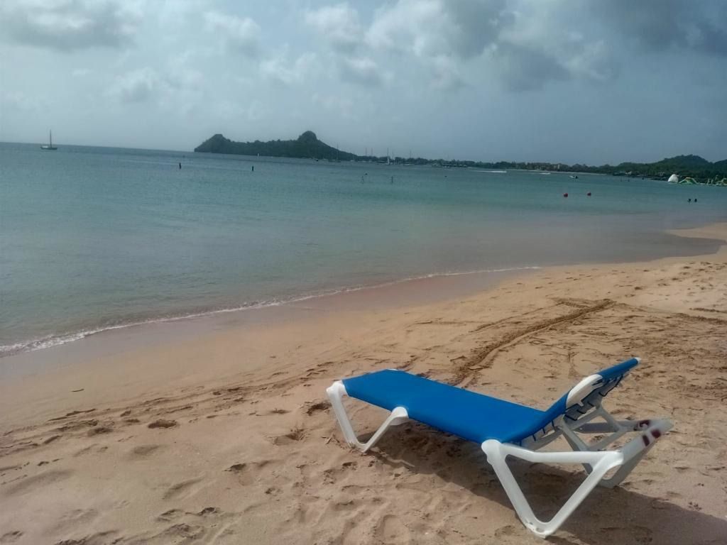 Reduit beach - Beach Chair rentals