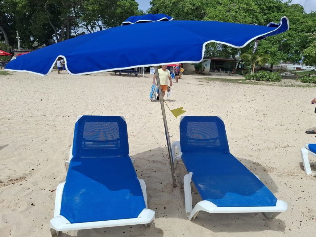 Brandon's Beach - Beach Chair (2) and Umbrella rentals