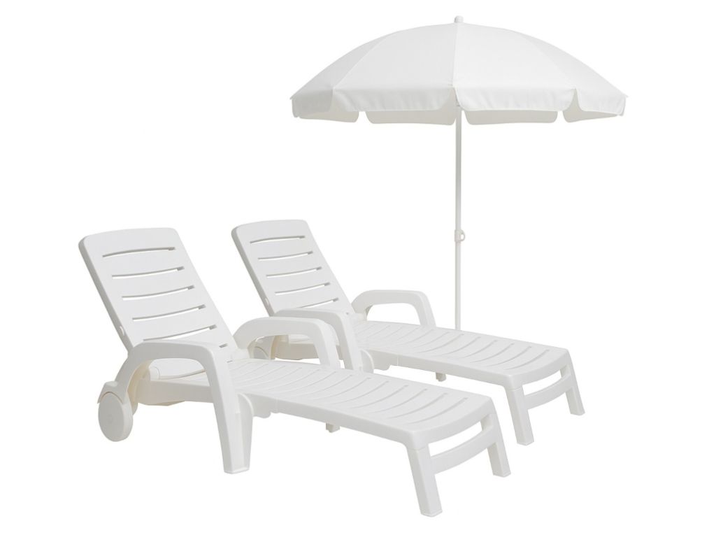 Plage de Malendure, Bouillante - 2 Beach Chairs & Umbrella Combo rentals