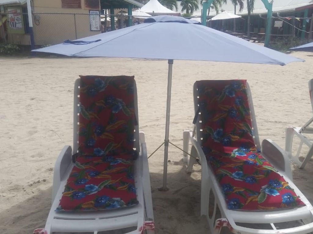 Grand Anse Beach - Beach Chair (2) and Umbrella rentals
