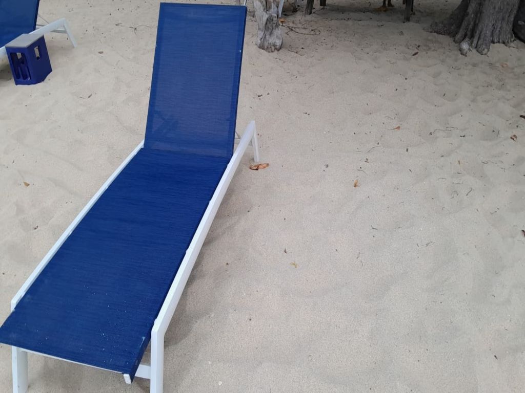 Magazine Beach - Beach Lounge Chair rentals