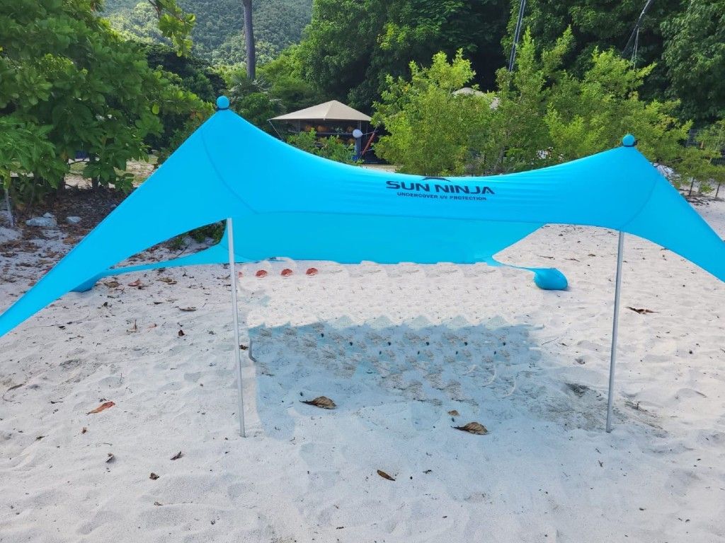 Cinnamon Bay Beach - Canopy rentals